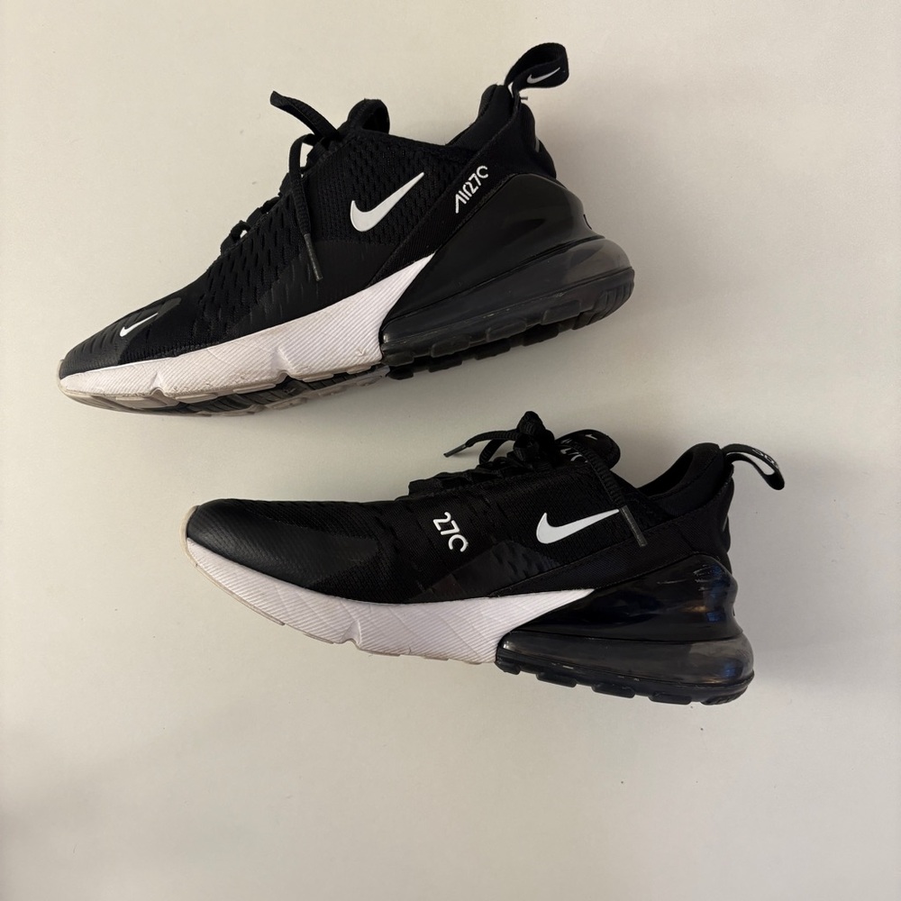 Nike Air Max 270 Black / White - Women’s size 7.5